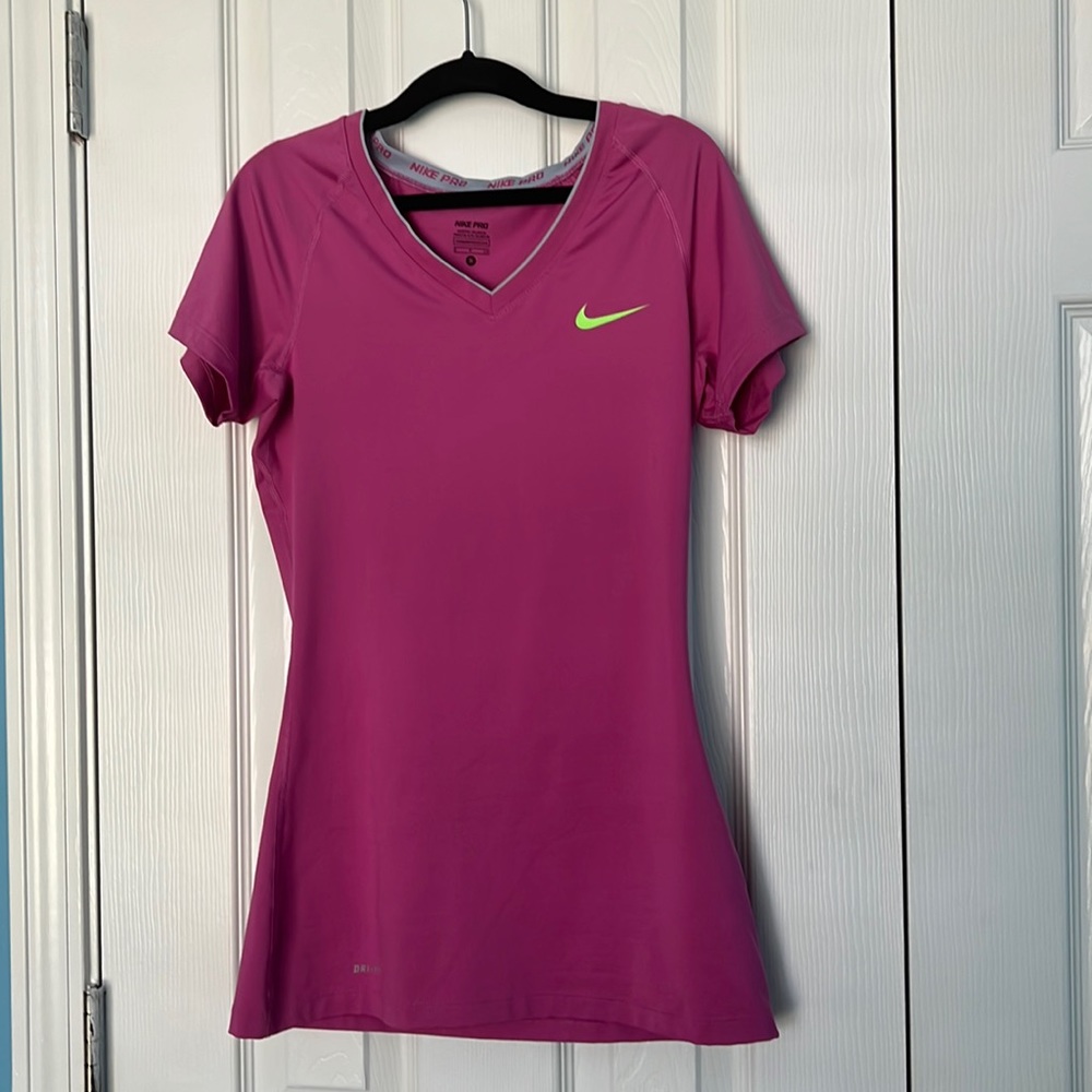 Women’s short sleeve Nike Dri-Fit shirt